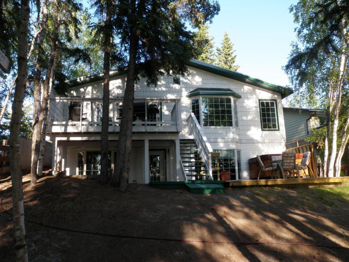 Great Slave Lakeside Bed & Breakfast Yellowknife Esterno foto