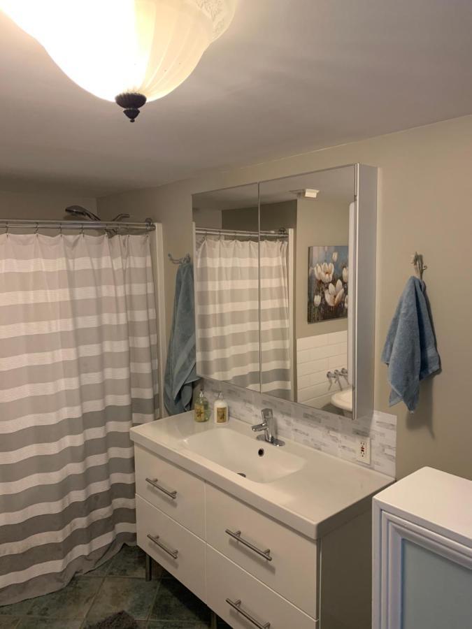 Great Slave Lakeside Bed & Breakfast Yellowknife Esterno foto