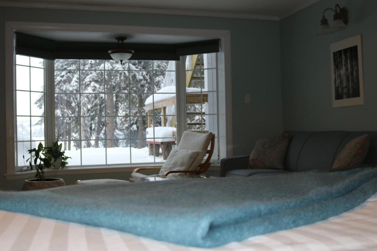 Great Slave Lakeside Bed & Breakfast Yellowknife Esterno foto