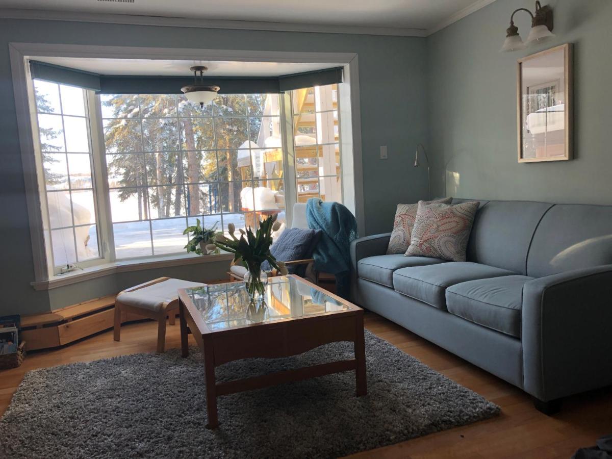 Great Slave Lakeside Bed & Breakfast Yellowknife Esterno foto